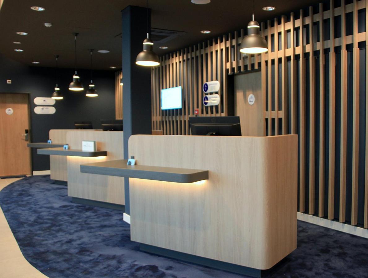 Holiday Inn Express & Suites - Basel - Allschwil By Ihg Екстер'єр фото